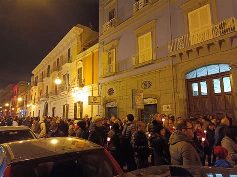 Galleria Le Immagini Della Fiaccolata Per La Riapertura Del Pronto