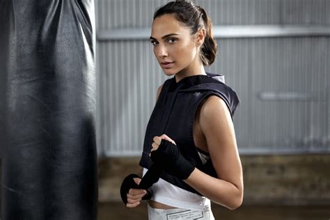 Gal Gadot Core Strength Workout Circuit Routine | Hypebae