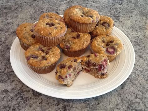 Muffin Bananes Framboises Et Flocons D Avoine Recettes Qc Ca