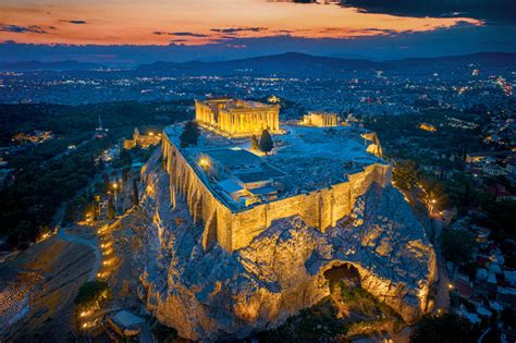 De templo a hotel y catedral así evolucionó el Partenón de Atenas