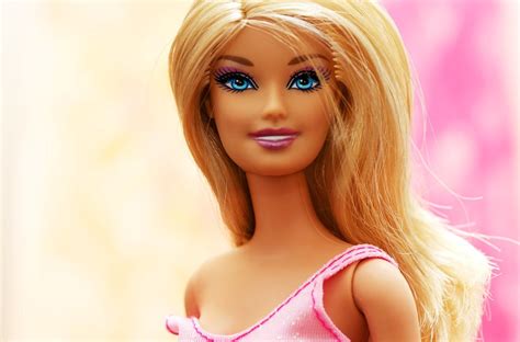 Barbie Presenta A Sus Protagonistas En Nuevos P Sters Vail En