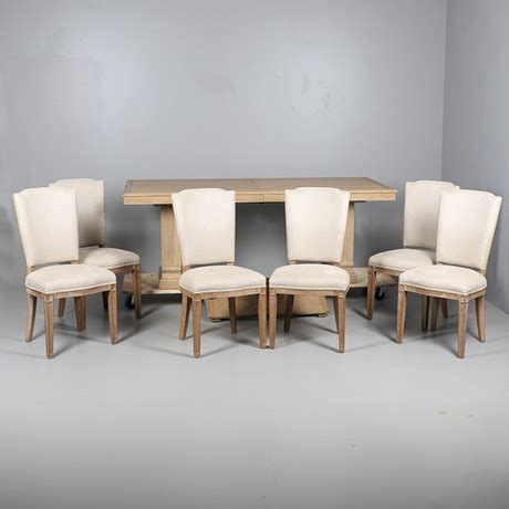 Ett Modernt Matbord I Kalkad Ek Och Sex Stolar M Bler Bord Auctionet