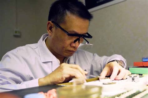 Self Taught Chinese Watchmaker Sells Watches For Each Elite