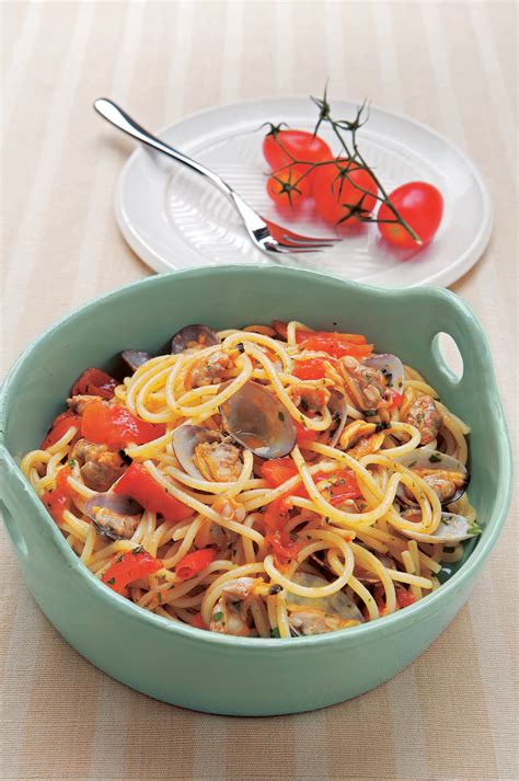 Spaghetti Alle Vongole E Pomodorini Ricetta Donna Moderna