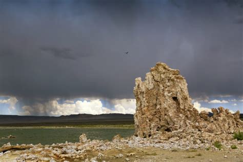 Virga: Unraveling the Secrets of the Evaporating Rain