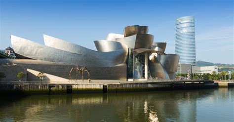 Frank Gehry Biographie De L Architecte Du Mus E Guggenheim De Bilbao