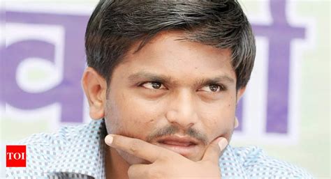 After Criticising Congress Hardik Patel Praises Bjp But Says He Is