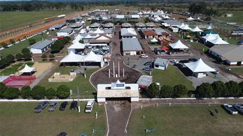 Foto aérea Parque de Exposição Rio Apa Sindicato Rural de Bela Vista MS