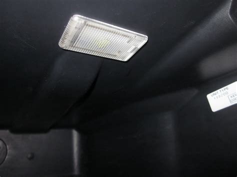 Подсветка бардачка. — Ford Focus Sedan II, 1,8 л, 2007 года | тюнинг ...
