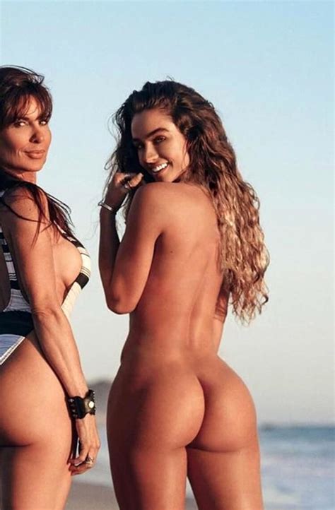 Toutes Les Photos De Sommer Ray Nue Et Seins Nus Whassup