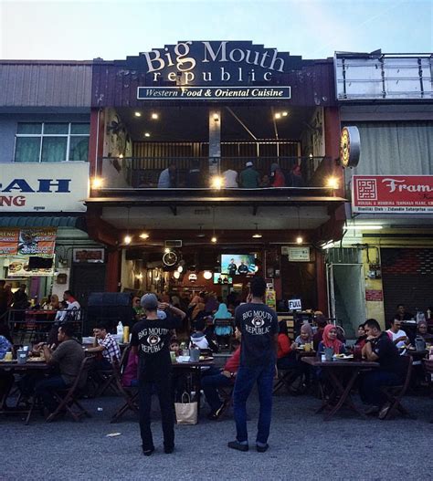 img emerald puteri hotel