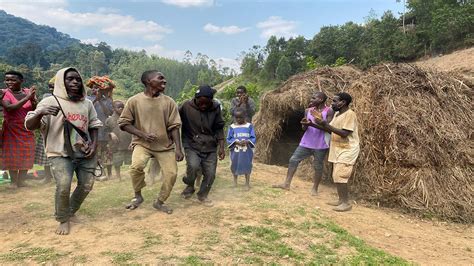 Visit Batwa Pygmies Of Bwindi Impenetrable National Park Gorilla Tours