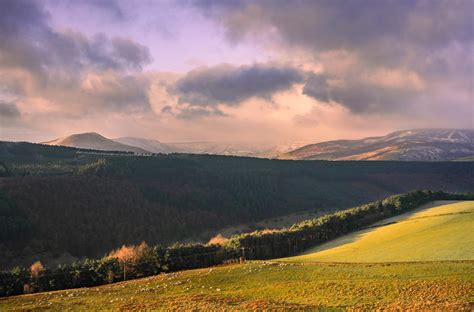 * Peak District hills and mountains by Michael Cummins