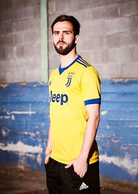 La Juventus Pr Sente Son Maillot Ext Rieur Jaune Officiel