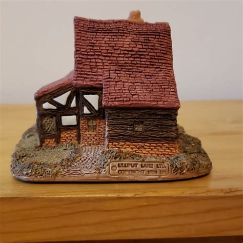 Lilliput Lane Accents Oak Lodge By Lilliput Lane Poshmark