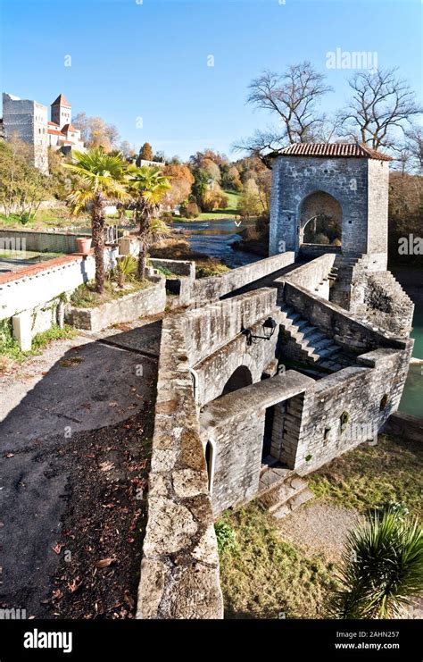 Détails du pont de la légende ou Pont de la legende à Sauveterre de