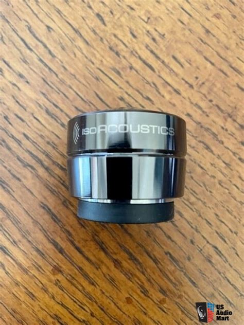 IsoAcoustics Gaia III Photo #4360164 - US Audio Mart