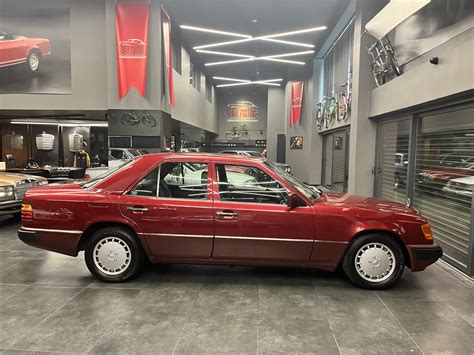 Mercedes Benz W124 200e 1994 Ray Motors