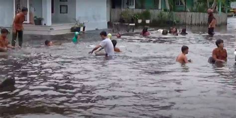 Banjir Terjang Aceh Singkil 14 984 Warga Terdampak Okezone News