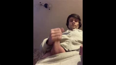 Chlápek v Mikině Trhne z Kohouta Na Telefonu Pornhub Gay