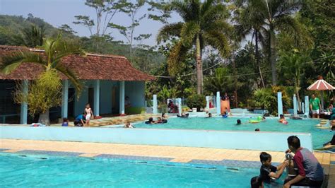 Harga Tiket Masuk Kolam Renang Ranca Tirta Kabupaten Sumedang Oct