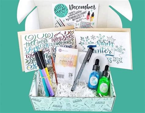 15 Art Subscription Boxes for Creative Adults & Kids - FiveBoxes.com