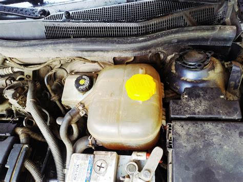 Крышка бачка антифриза — Opel Astra H GTC, 1,8 л, 2008 года | своими ...