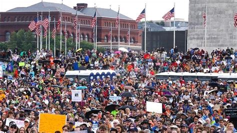 États Unis Des Dizaines De Milliers De Manifestants Se Mobilisent