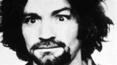 Así Es La Biografía Y El Perfil De Charles Manson Un Asesino