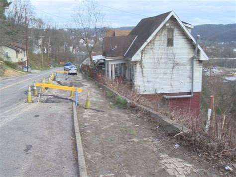 East Liverpool Officials Urge Residents To Move After Street Cracks