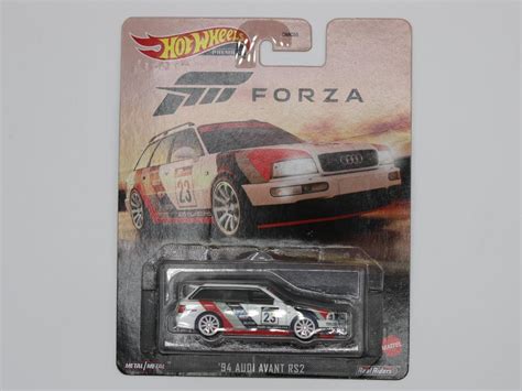 Hot Wheels Replica Entertainment Mix Set Of Vehicles