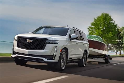 2022 Cadillac Escalade Vs Range Rover