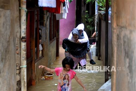 Kawasan Kebon Pala Dilanda Banjir Republika Online