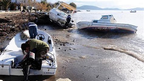 Bodrum da kuvvetli fırtına hayatı olumsuz etkiledi Son Dakika Milliyet