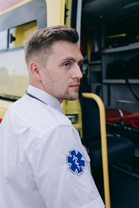 Paramedic Photos Download The Best Free Paramedic Stock Photos And Hd Images