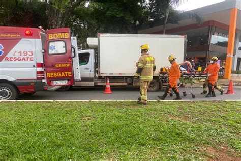 Pedestre Fratura O F Mur Ap S Ser Atropelado Por Carro Na Asa Sul