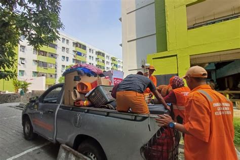 Foto Direlokasi Ke Rusun Yang Sewanya Lebih Mahal Warga Rusunawa