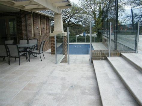 Semi Frameless Glass Pool Fencing Aluminium Posts