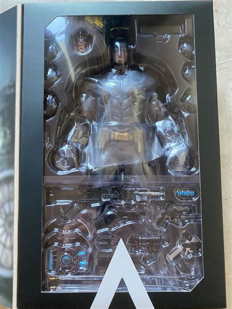 Hot Toys Videogame Masterpiece VGM26 Batman Arkham Knight Batman 1 6 Scale Or 12 Inches