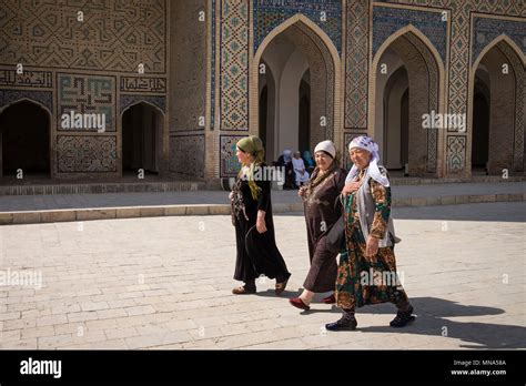 Uzbekistan Bukhara Women Stock Photo Alamy