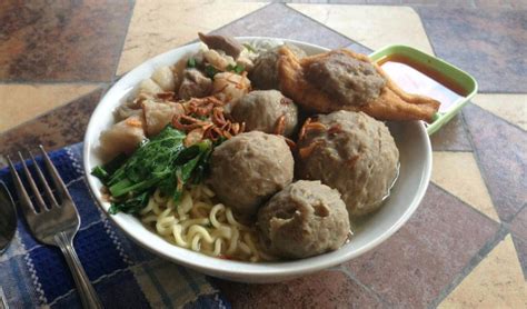 15 Rekomendasi Bakso Enak Di Makassar Info Area