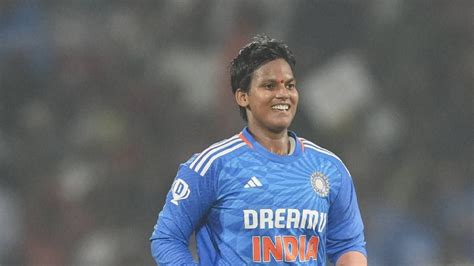 India Vs Australia Deepti Sharma Creates History As More Than 42000