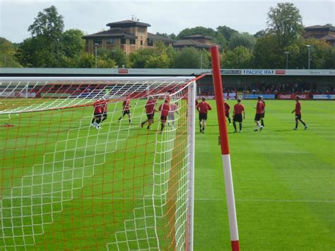 Crawley Town - Broadfield Stadium - Chapalar's Football