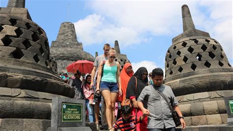 Belum Berubah Harga Tiket Masuk Candi Borobudur Rp Ribu