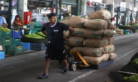 Ayer ingresaron más de 11 000 toneladas de alimentos a mercados