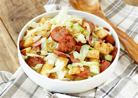 Minutos Kielbasa Cabbage Potato Skillet Barefeet In The Kitchen