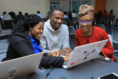 7 Tips For Career Professionals Transitioning Into Tech Moringa