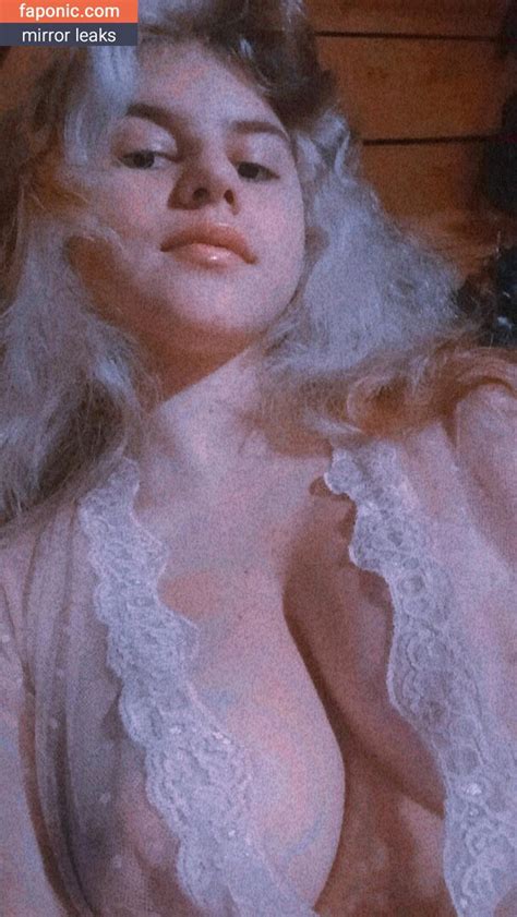 Strangerabbit Aka Strangecolorfulrabbit Aka Thatrabbit Nude Leaks