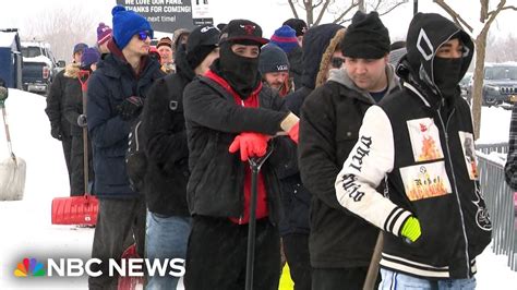 Fans Shovel Out Highmark Stadium Before Bills Chiefs Playoff Game YouTube