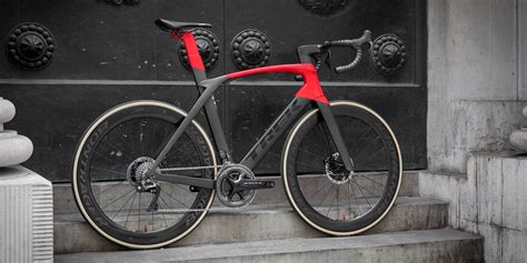 Trek Madone SLR Disc custom build at Bespoke Cycling, London